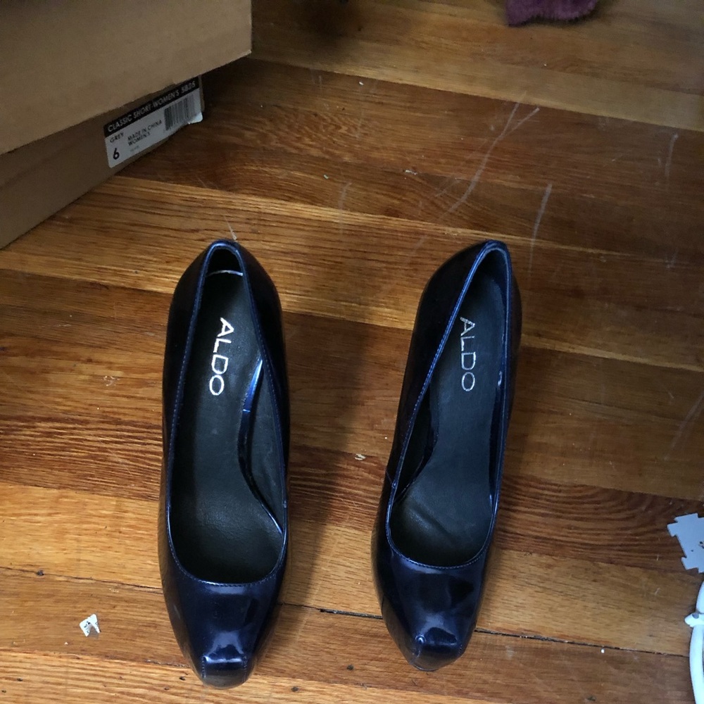 Blue platform shoes